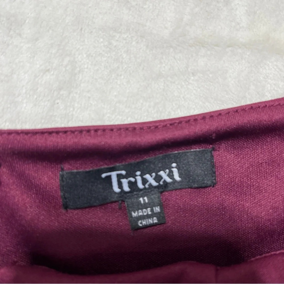 TRIXXI Maroon Off Shoulder Dress Homecoming Formal Size 11 - Picture 3 of 7